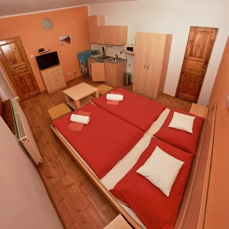 Rhea Homestay szállás *