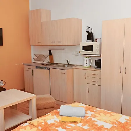 Rhea Homestay szállás
