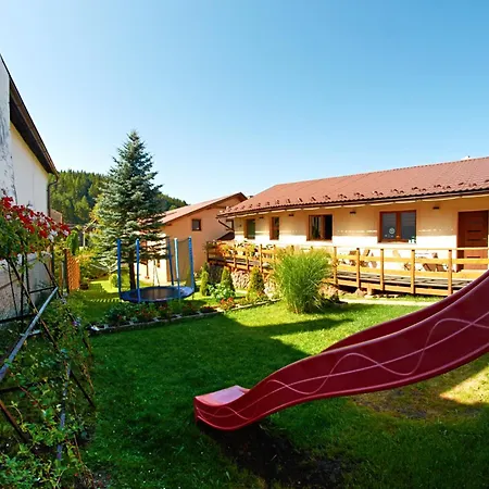 Rhea Homestay szállás Vázsec