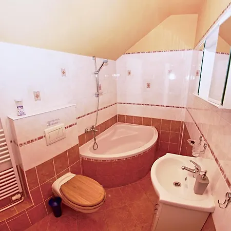 Rhea Homestay szállás