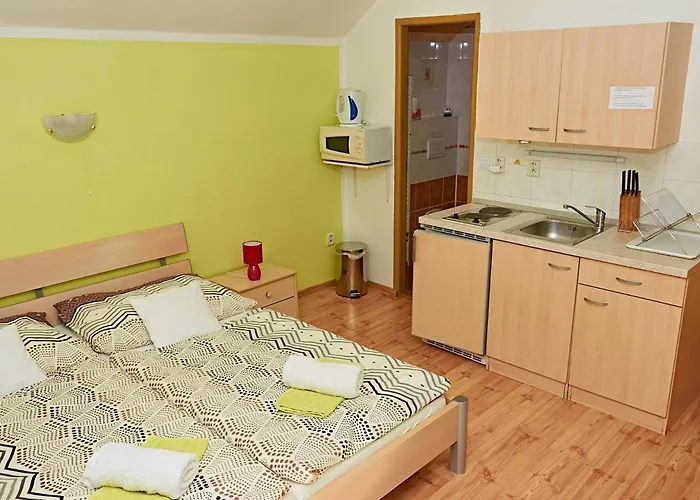 Homestay szállás Rhea *